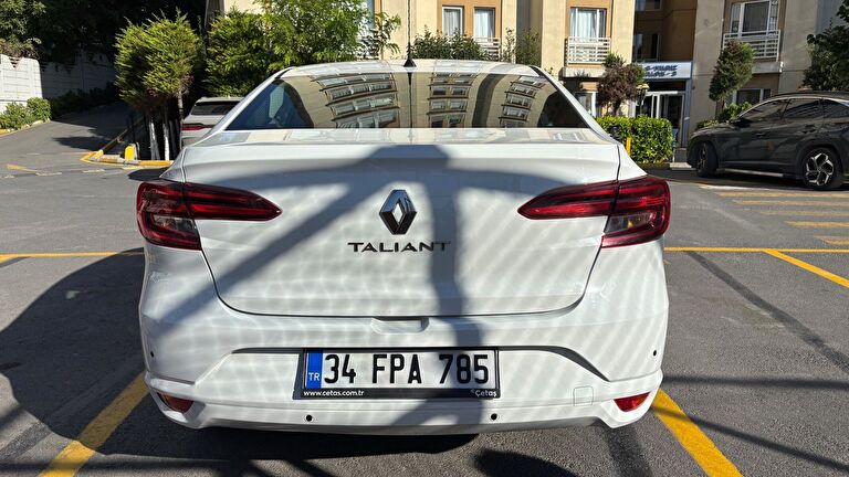 RENAULT TALIANT