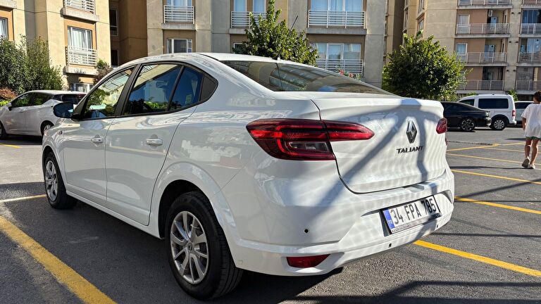 RENAULT TALIANT