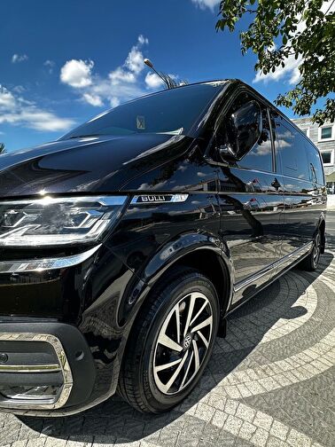 VOLKSWAGEN CARAVELLE