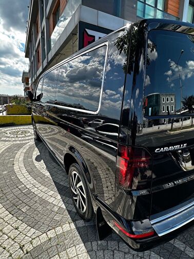 VOLKSWAGEN CARAVELLE