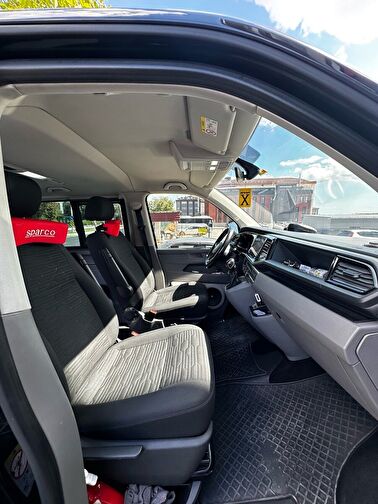 VOLKSWAGEN CARAVELLE