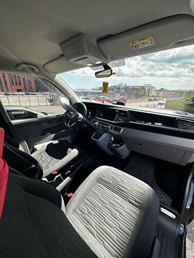 VOLKSWAGEN CARAVELLE