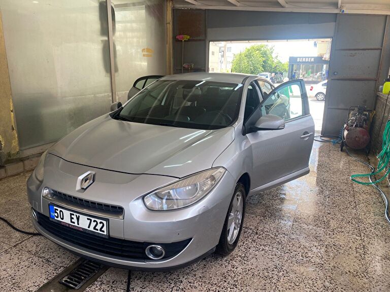 RENAULT FLUENCE