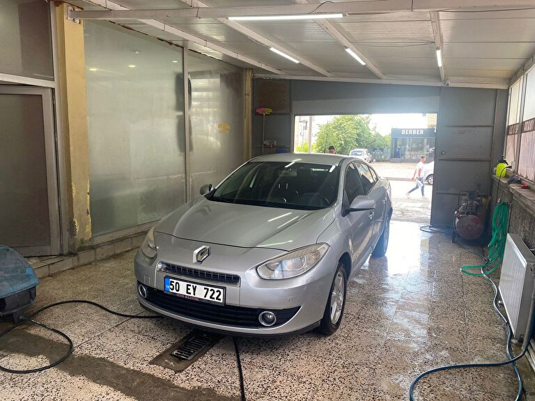 RENAULT FLUENCE