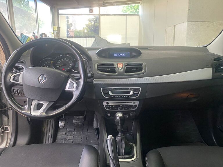 RENAULT FLUENCE