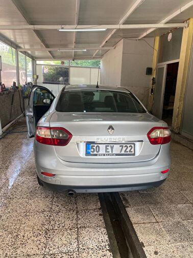 RENAULT FLUENCE