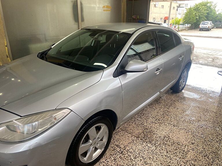 RENAULT FLUENCE