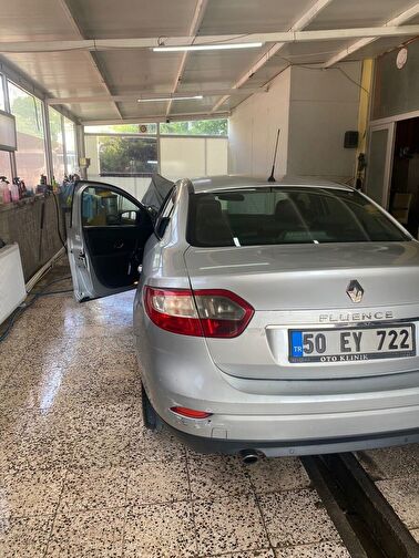 RENAULT FLUENCE