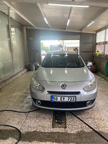 RENAULT FLUENCE