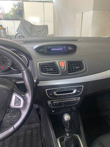 RENAULT FLUENCE
