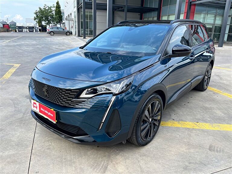 PEUGEOT 5008