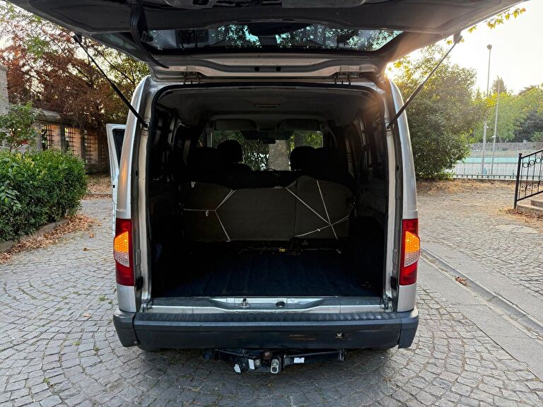 FORD TRANSIT CONNECT