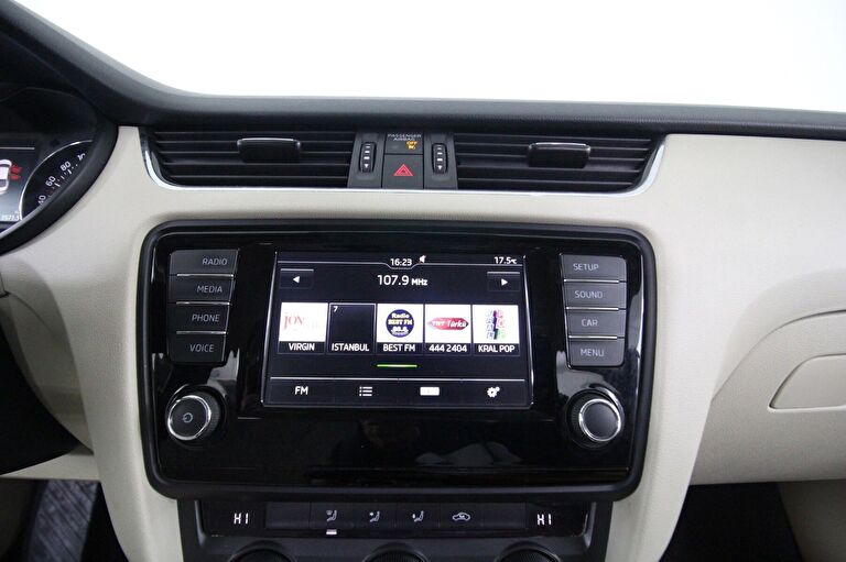 SKODA OCTAVIA