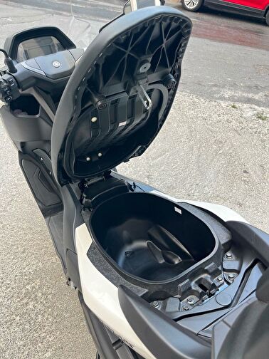 Yamaha N-Max 125