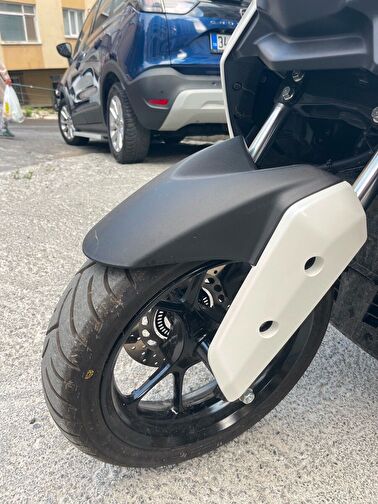 Yamaha N-Max 125