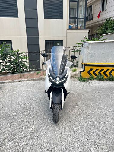 Yamaha N-Max 125