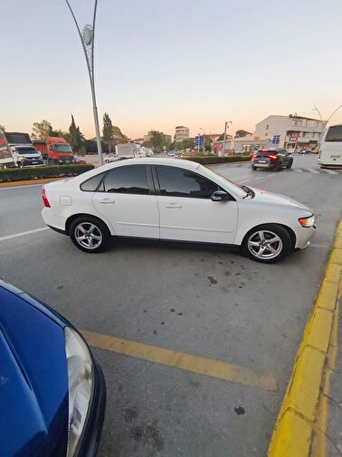 VOLVO S40