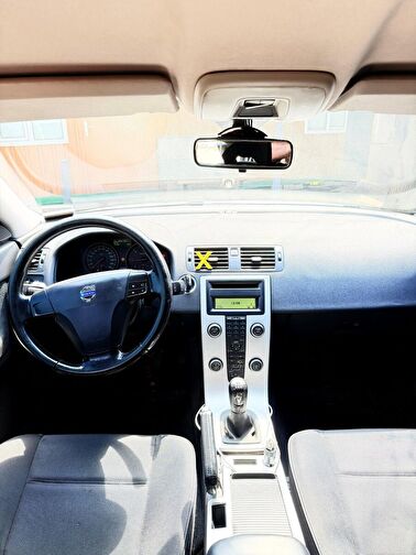 VOLVO S40