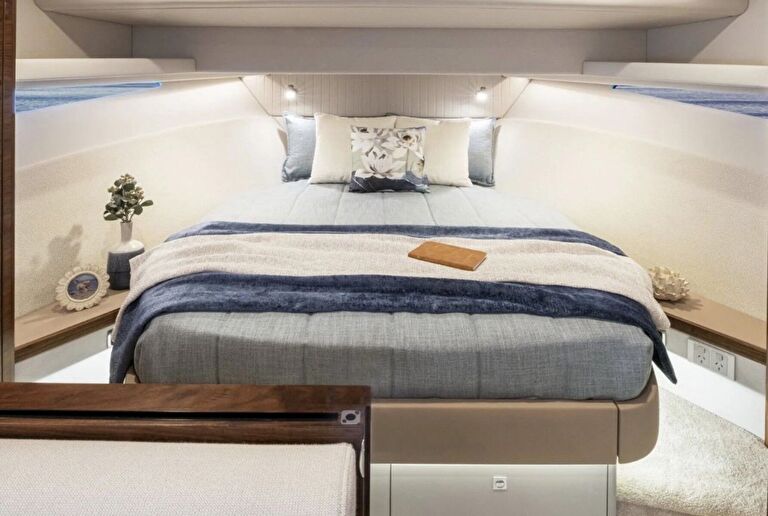 Riviera 4300 SPORTS EXPRESS