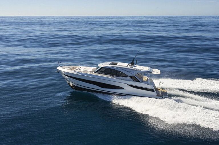 Riviera 4300 SPORTS EXPRESS