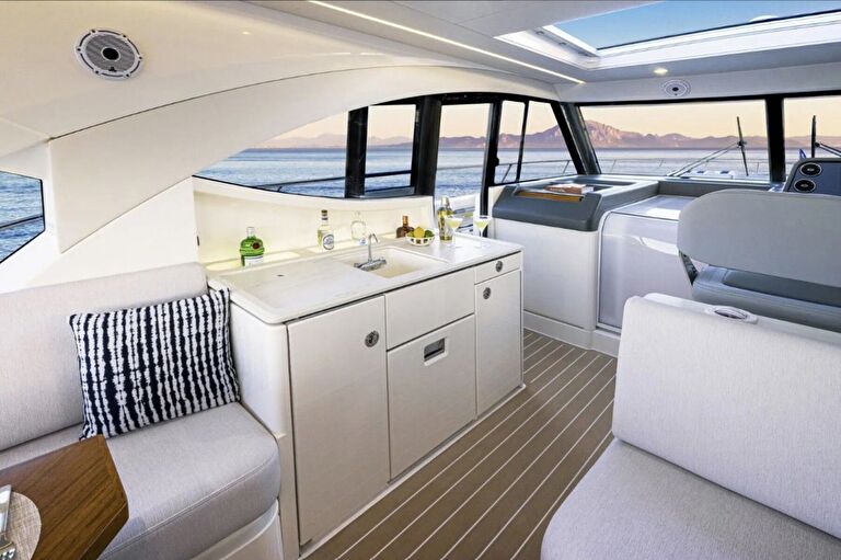 Riviera 4300 SPORTS EXPRESS