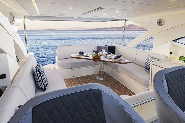 Riviera 4300 SPORTS EXPRESS