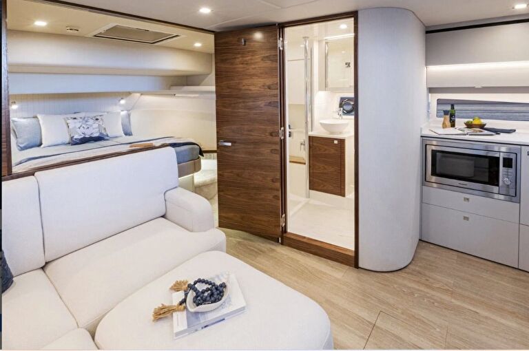 Riviera 4300 SPORTS EXPRESS