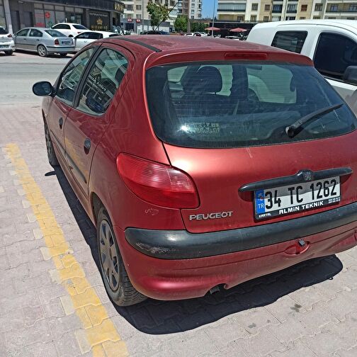 PEUGEOT 206