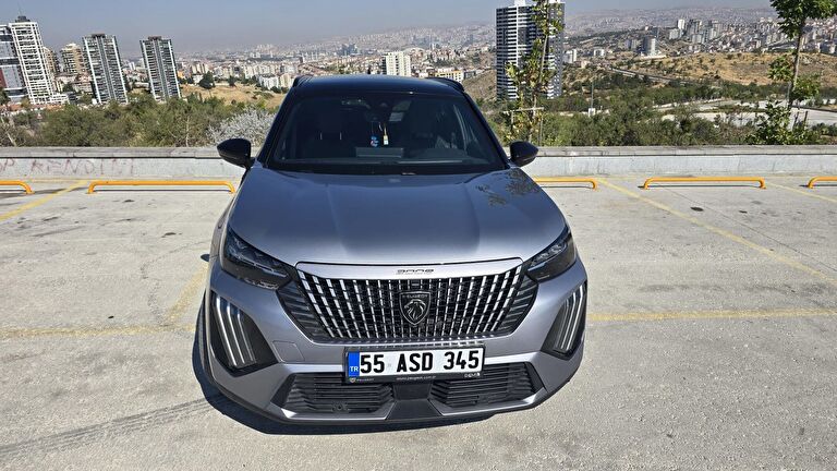 PEUGEOT 2008