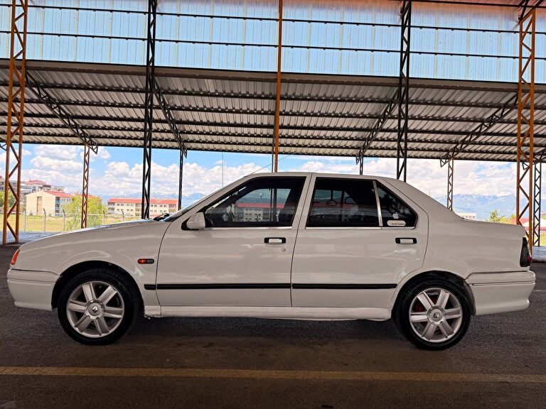 RENAULT 19