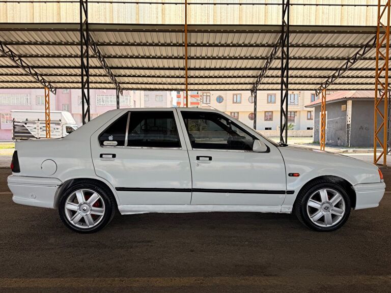 RENAULT 19
