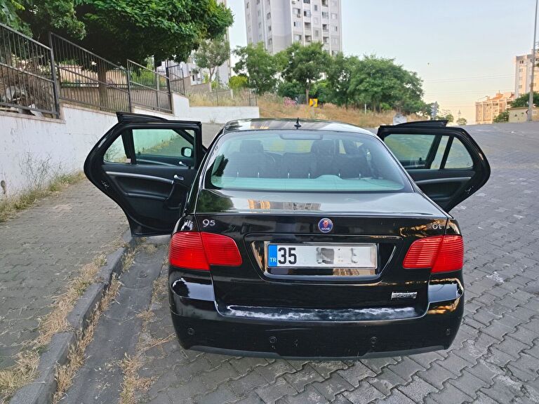 SAAB 9-5