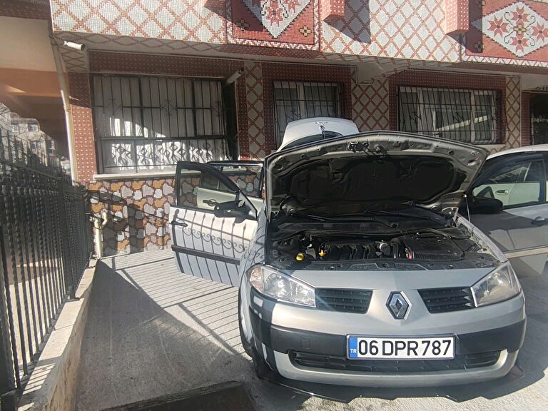 RENAULT MEGANE