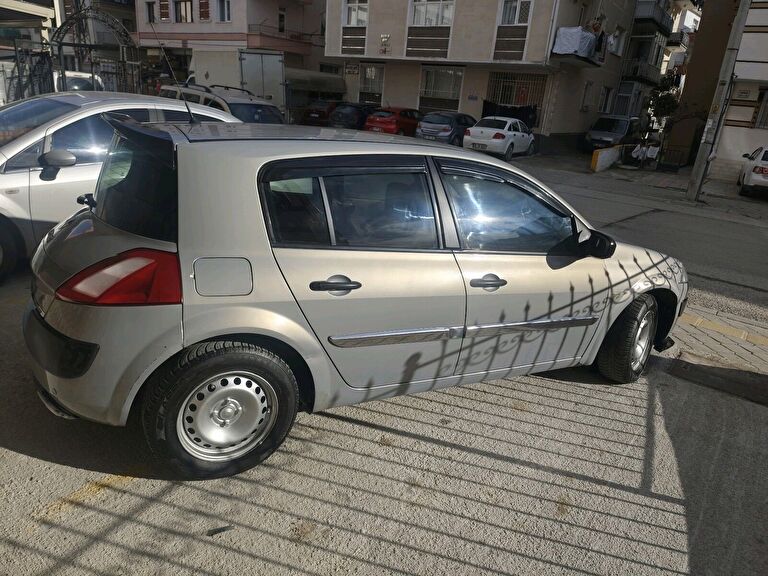 RENAULT MEGANE