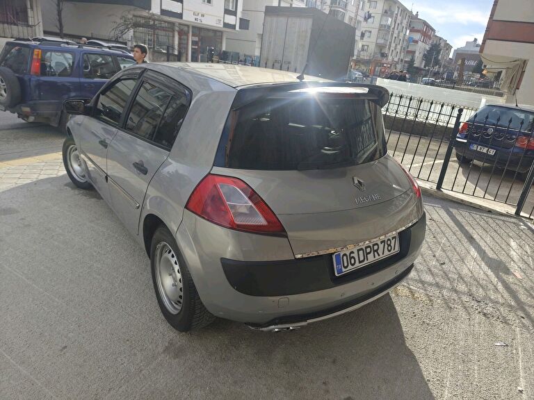 RENAULT MEGANE