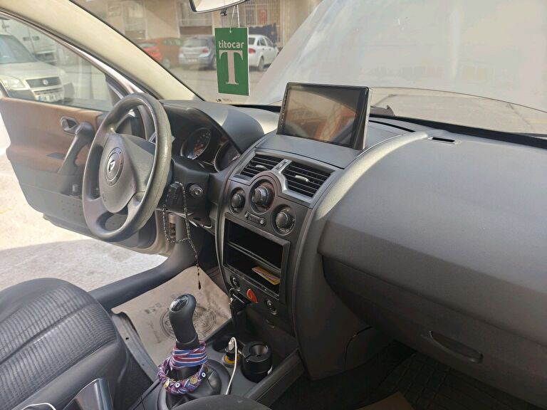 RENAULT MEGANE