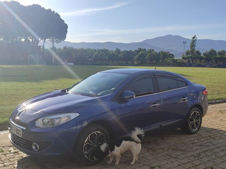 RENAULT FLUENCE