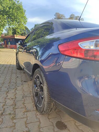 RENAULT FLUENCE