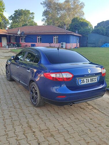 RENAULT FLUENCE