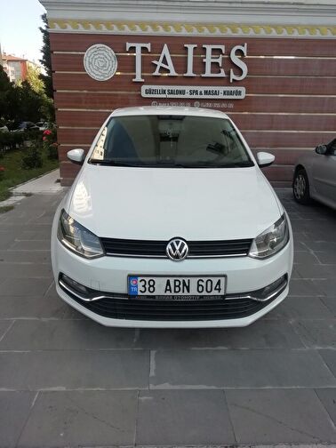 VOLKSWAGEN POLO