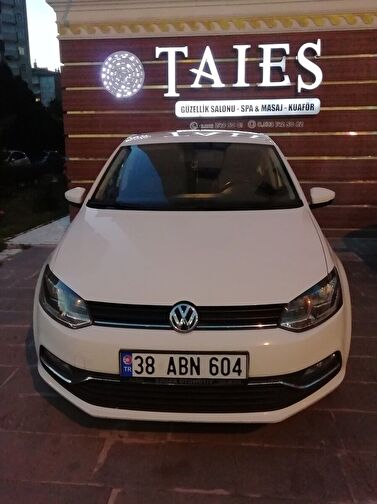 VOLKSWAGEN POLO
