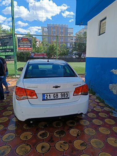 CHEVROLET CRUZE