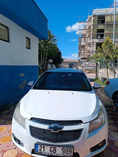 CHEVROLET CRUZE