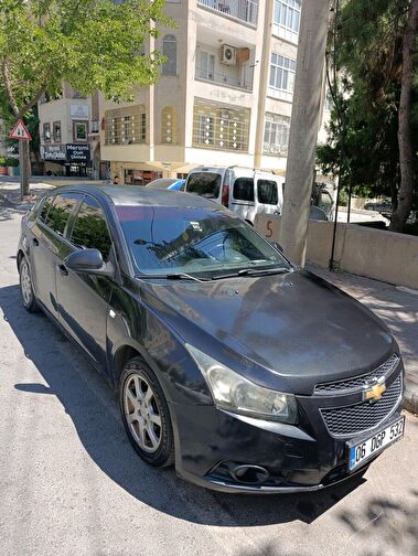 CHEVROLET CRUZE