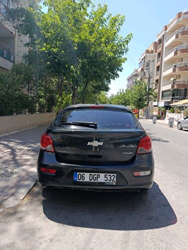CHEVROLET CRUZE