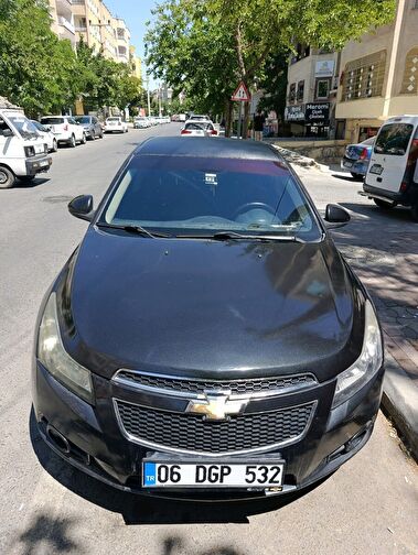 CHEVROLET CRUZE