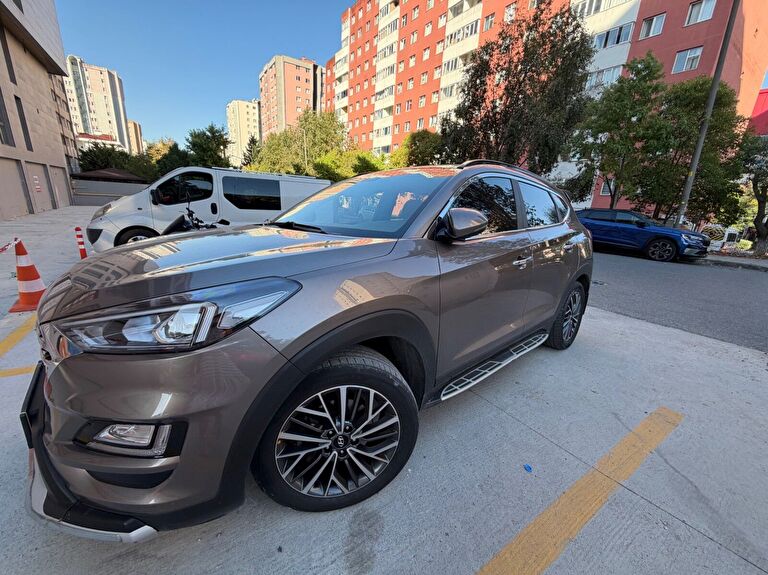 HYUNDAI TUCSON