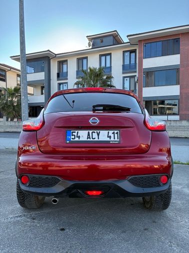 NISSAN JUKE