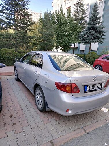 TOYOTA COROLLA