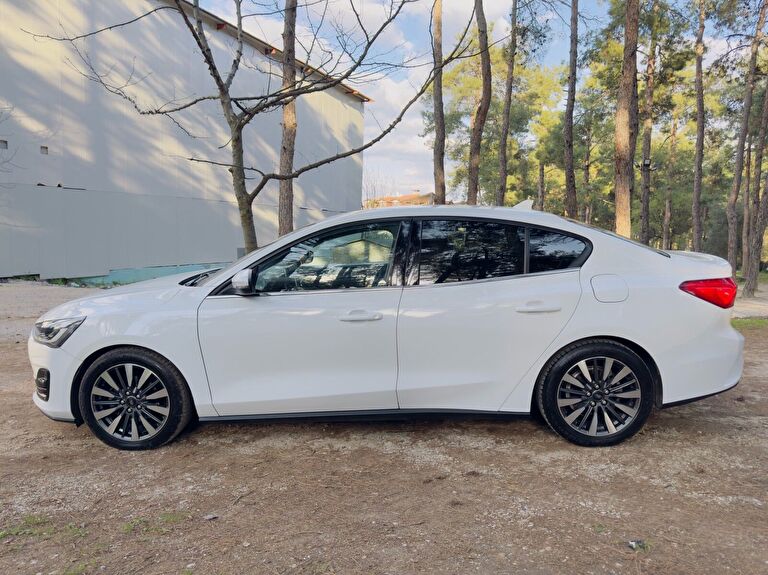 FORD FOCUS